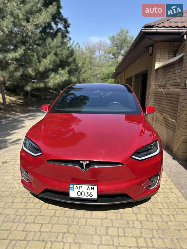 Позашляховик / Кросовер Tesla Model X 2018 в Запоріжжі