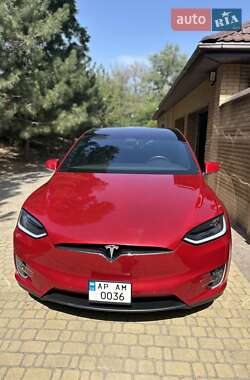 Внедорожник / Кроссовер Tesla Model X 2018 в 