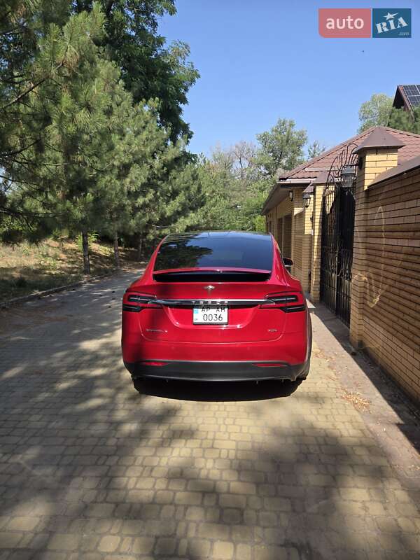 Позашляховик / Кросовер Tesla Model X 2018 в Запоріжжі