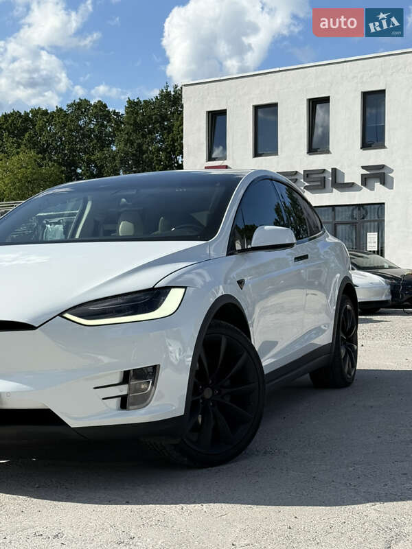 Внедорожник / Кроссовер Tesla Model X 2018 в Виннице