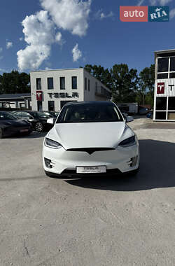 Внедорожник / Кроссовер Tesla Model X 2018 в 
