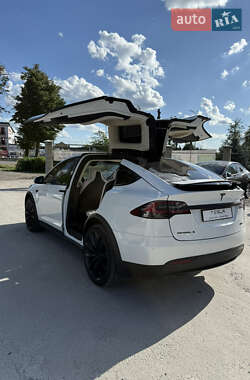 Внедорожник / Кроссовер Tesla Model X 2018 в 