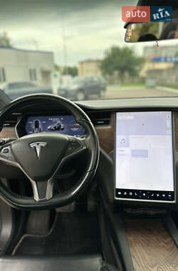 Позашляховик / Кросовер Tesla Model X 2021 в 