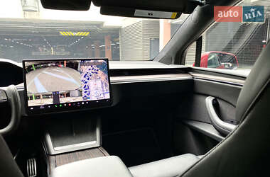 Позашляховик / Кросовер Tesla Model X 2024 в 