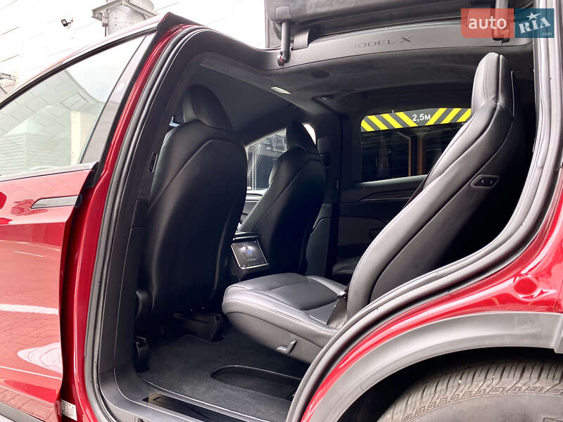 Позашляховик / Кросовер Tesla Model X 2024 в Києві