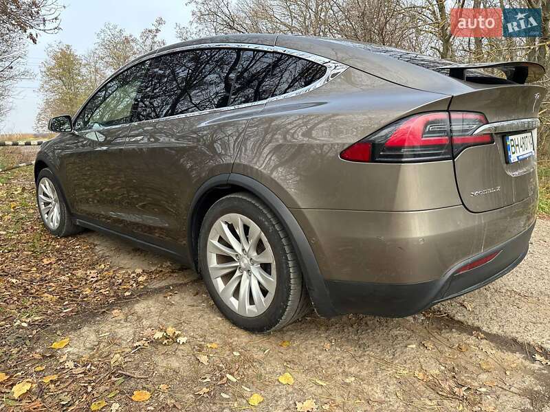 Внедорожник / Кроссовер Tesla Model X 2016 в Одессе фото 3 Внедорожник / Кроссовер Tesla Model X 2016 в Одессе