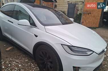 Позашляховик / Кросовер Tesla Model X 2016 в Сумах