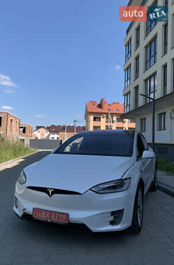 Внедорожник / Кроссовер Tesla Model X 2020 в 