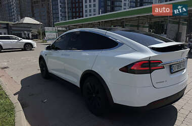 Позашляховик / Кросовер Tesla Model X 2016 в 