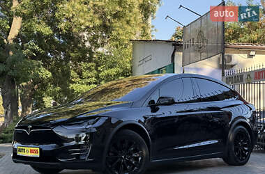 Позашляховик / Кросовер Tesla Model X 2016 в Миколаєві