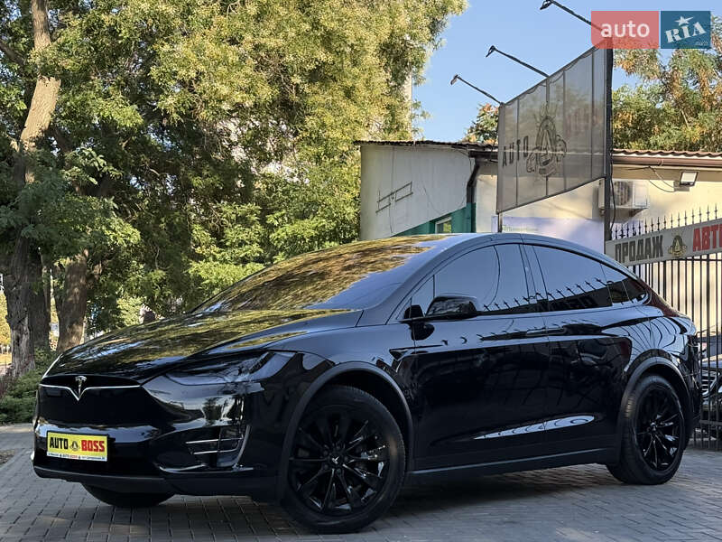 Tesla Model X 2016