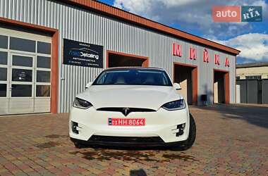 Внедорожник / Кроссовер Tesla Model X 2018 в 
