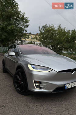Внедорожник / Кроссовер Tesla Model X 2017 в 