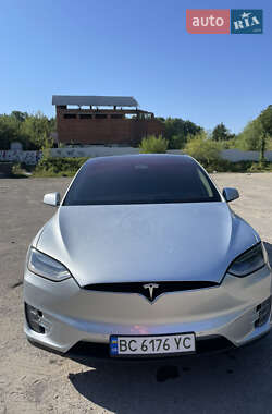 Внедорожник / Кроссовер Tesla Model X 2017 в 