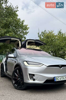 Внедорожник / Кроссовер Tesla Model X 2017 в 