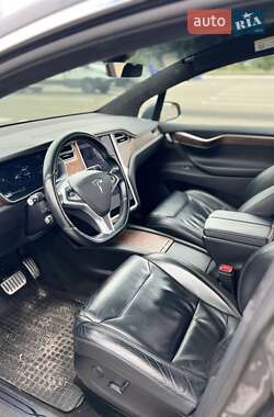 Позашляховик / Кросовер Tesla Model X 2017 в 