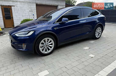 Позашляховик / Кросовер Tesla Model X 2016 в 
