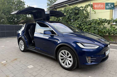 Позашляховик / Кросовер Tesla Model X 2016 в 