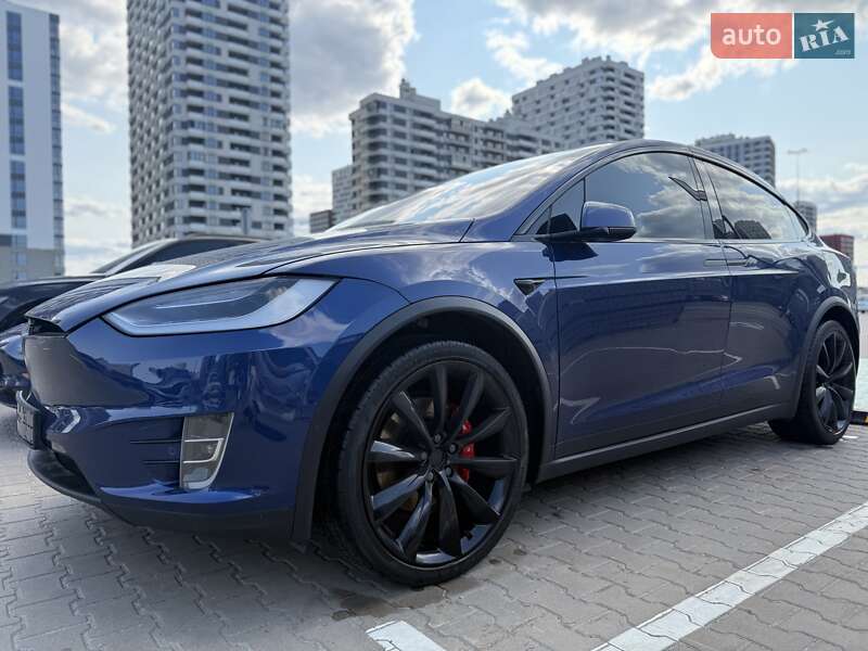 Внедорожник / Кроссовер Tesla Model X 2020 в 