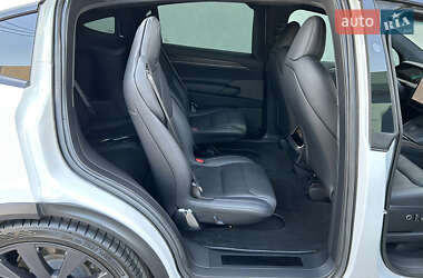 Позашляховик / Кросовер Tesla Model X 2021 в 
