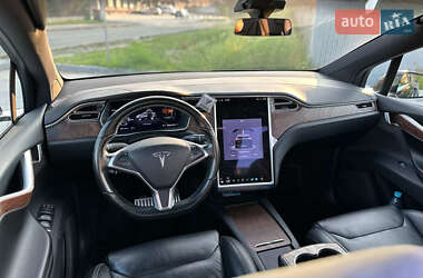 Позашляховик / Кросовер Tesla Model X 2016 в 