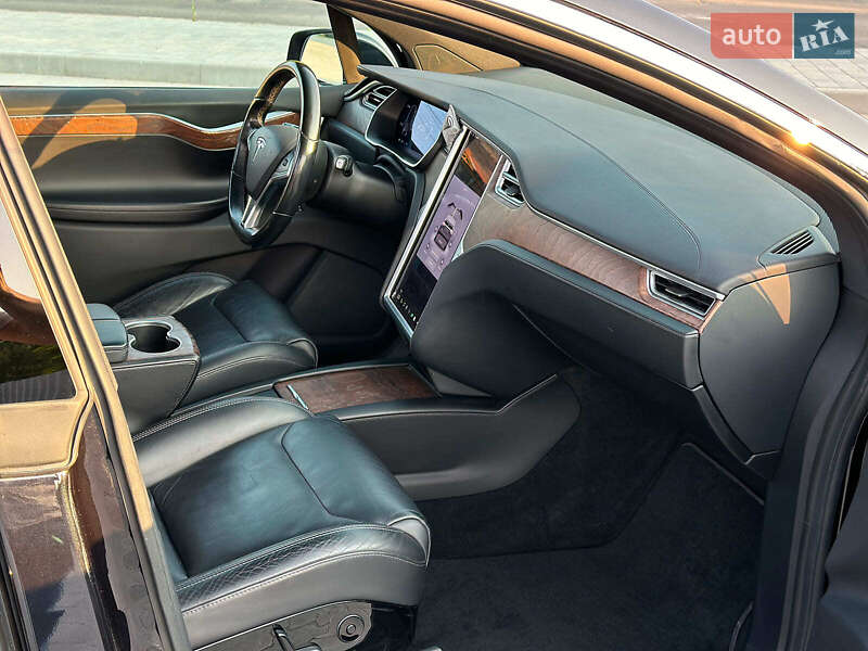 Внедорожник / Кроссовер Tesla Model X 2016 в Виннице фото 23 Внедорожник / Кроссовер Tesla Model X 2016 в Виннице