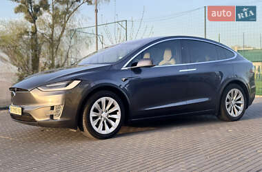 Внедорожник / Кроссовер Tesla Model X 2018 в 