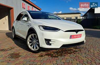 Внедорожник / Кроссовер Tesla Model X 2018 в 