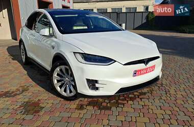 Внедорожник / Кроссовер Tesla Model X 2018 в 