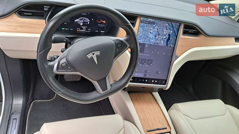 Позашляховик / Кросовер Tesla Model X 2018 в Костопілі