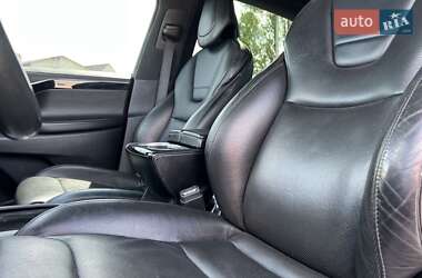 Внедорожник / Кроссовер Tesla Model X 2016 в 