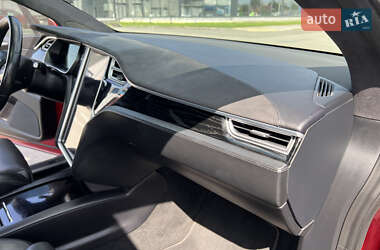 Внедорожник / Кроссовер Tesla Model X 2016 в 