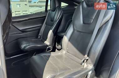 Внедорожник / Кроссовер Tesla Model X 2016 в 