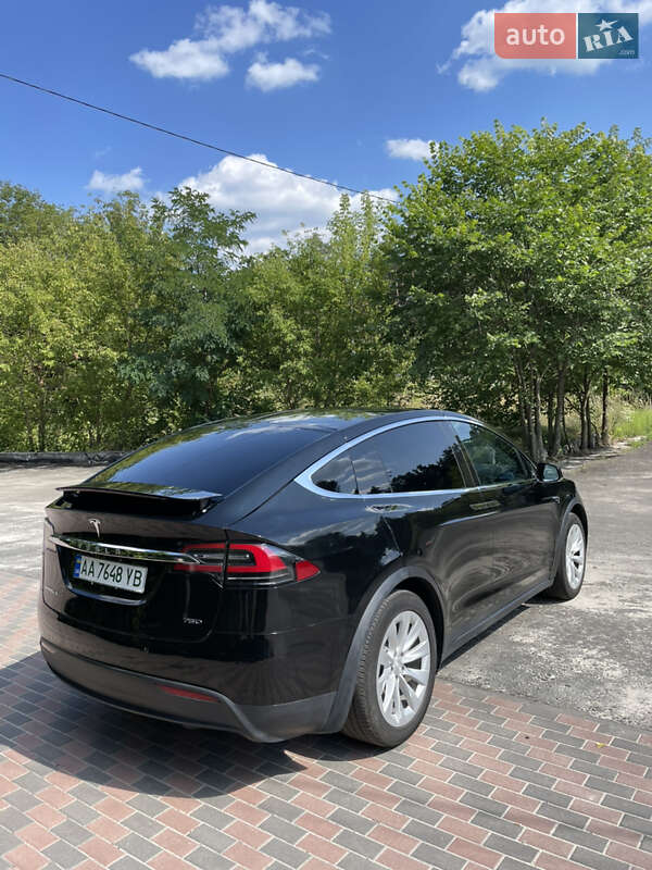 Позашляховик / Кросовер Tesla Model X 2018 в Києві