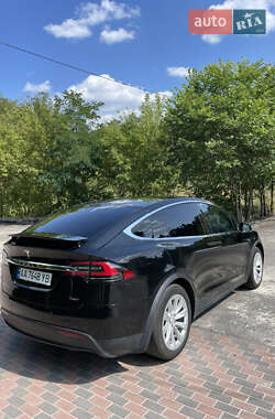 Внедорожник / Кроссовер Tesla Model X 2018 в 