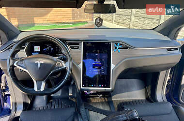 Внедорожник / Кроссовер Tesla Model X 2016 в 