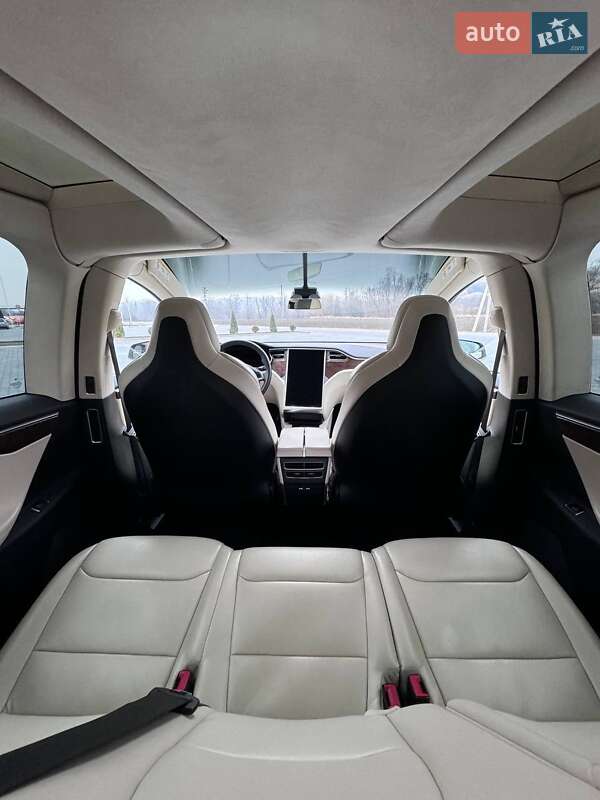 Позашляховик / Кросовер Tesla Model X 2018 в Полтаві