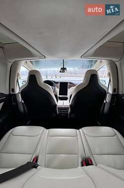 Внедорожник / Кроссовер Tesla Model X 2018 в 