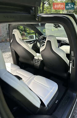 Внедорожник / Кроссовер Tesla Model X 2017 в Хмельницком