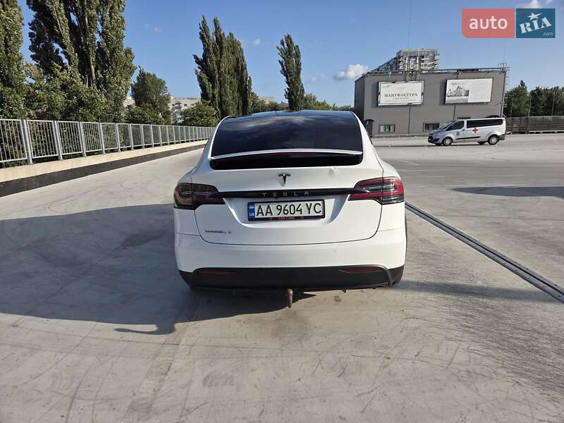 Внедорожник / Кроссовер Tesla Model X 2017 в Киеве