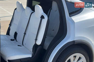 Позашляховик / Кросовер Tesla Model X 2019 в 