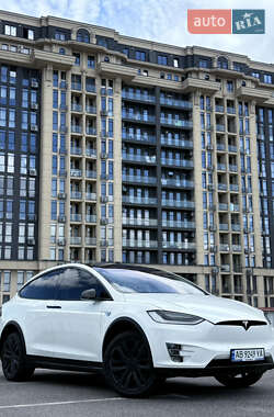 Позашляховик / Кросовер Tesla Model X 2016 в 