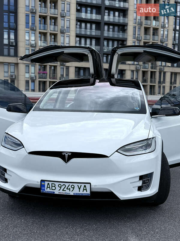 Внедорожник / Кроссовер Tesla Model X 2016 в Виннице