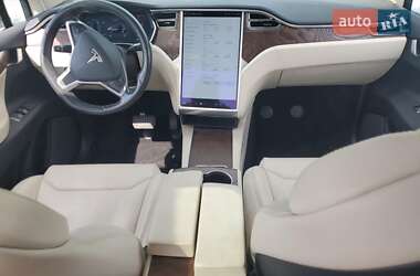 Внедорожник / Кроссовер Tesla Model X 2017 в 