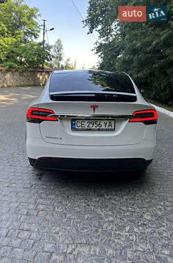 Позашляховик / Кросовер Tesla Model X 2016 в 