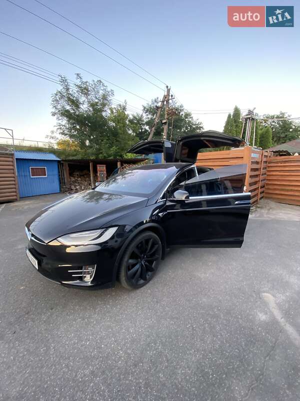Внедорожник / Кроссовер Tesla Model X 2016 в Виннице