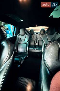 Позашляховик / Кросовер Tesla Model X 2016 в 