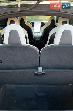 Внедорожник / Кроссовер Tesla Model X 2019 в 