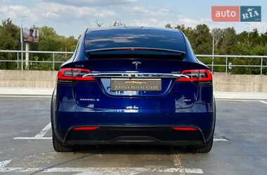 Позашляховик / Кросовер Tesla Model X 2016 в 