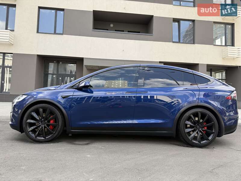 Позашляховик / Кросовер Tesla Model X 2019 в Києві